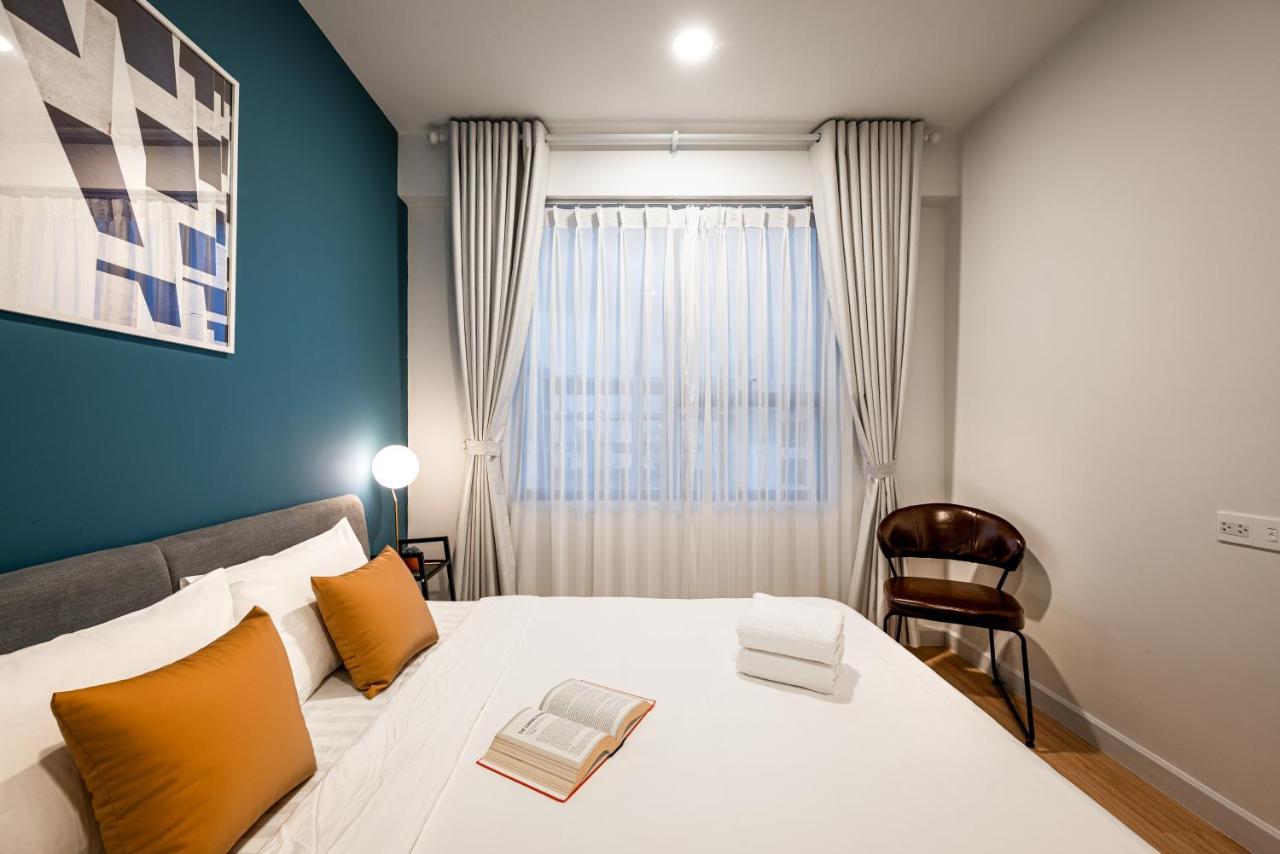 Luxury Modern, D1, 3 King Brs+2wc, 300m Bui Vien * Ho Chi Minh City